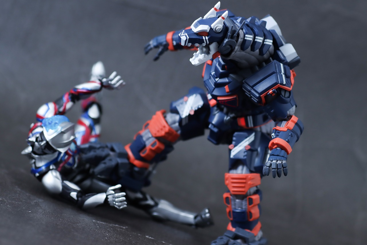 S.H.フィギュアーツ　アースガロン　レビュー　アクション　ウルトラマンブレーザー