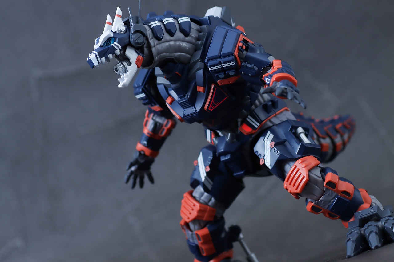 S.H.フィギュアーツ　アースガロン　レビュー　アクション