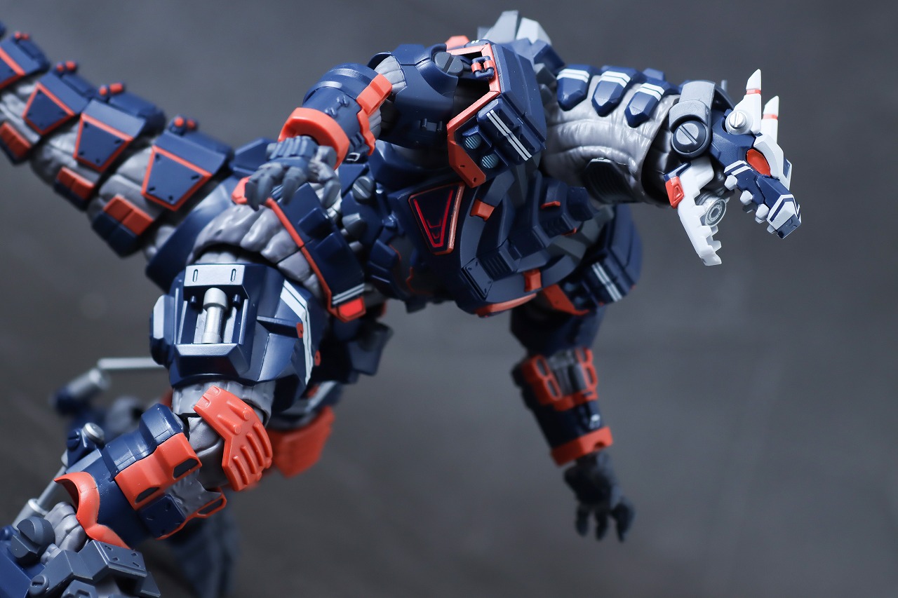 S.H.フィギュアーツ　アースガロン　レビュー　アクション