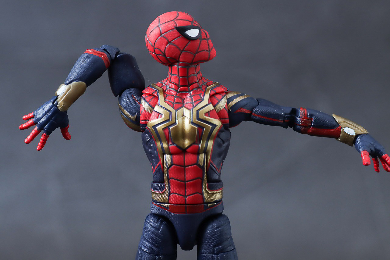 マーベルレジェンド　スパイダーマン インテグレーテッド・スーツ（3パック）　レビュー　可動範囲