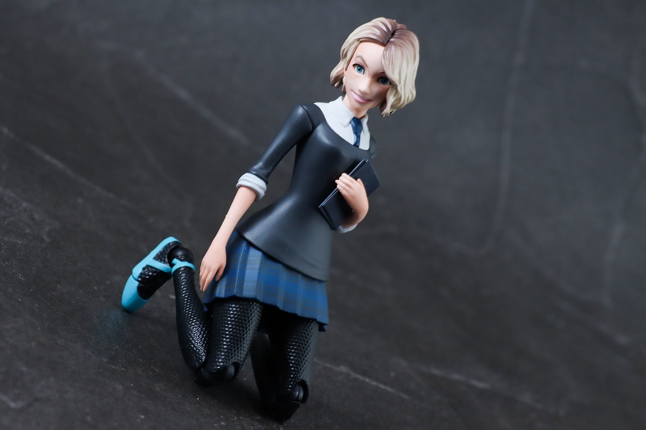 千値練 SVアクション　スパイダー・グウェン　レビュー　アクション