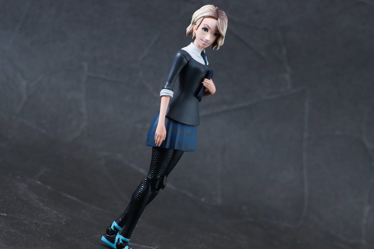 千値練 SVアクション　スパイダー・グウェン　レビュー　アクション