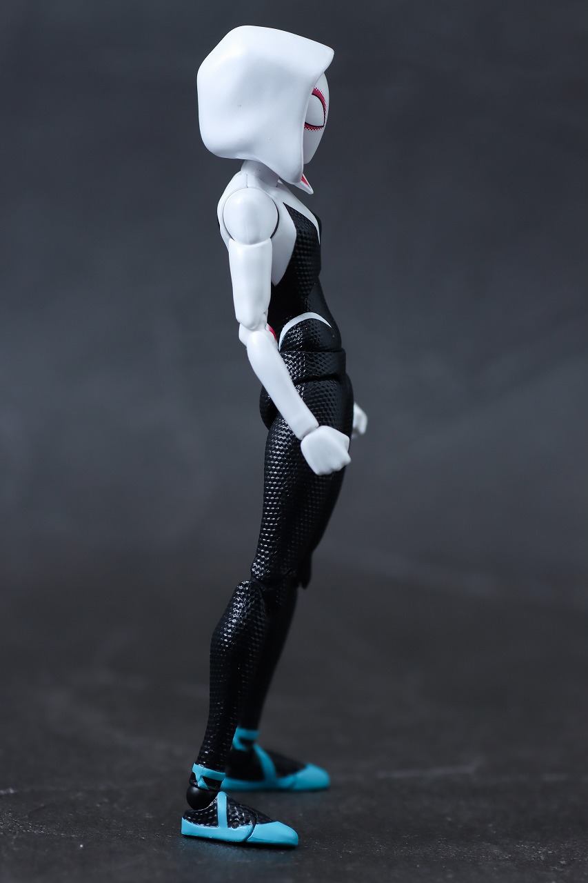 千値練 SVアクション　スパイダー・グウェン　レビュー　本体