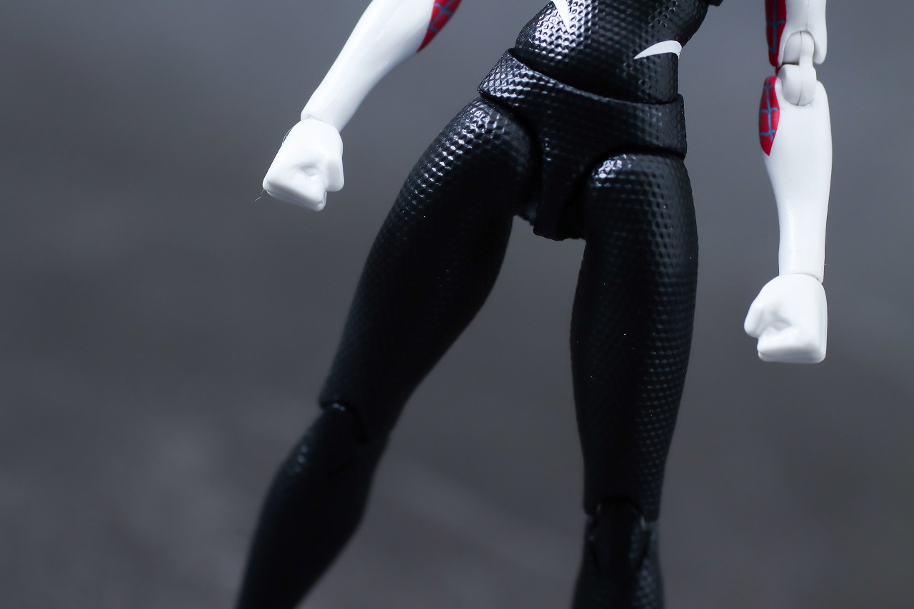 千値練 SVアクション　スパイダー・グウェン　レビュー　本体