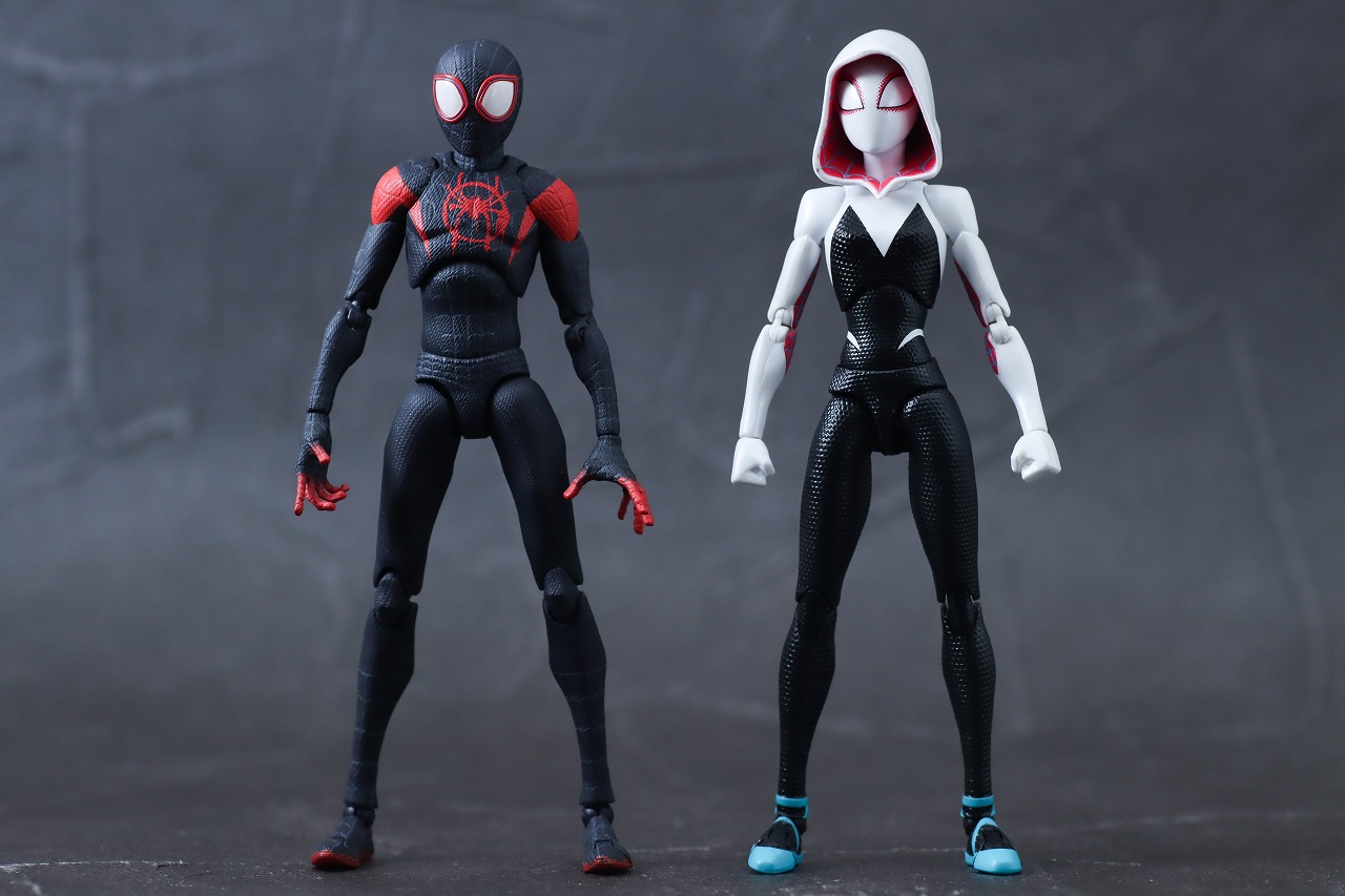 千値練 SVアクション　スパイダー・グウェン　レビュー　本体　千値練　マイルス・モラレス　比較