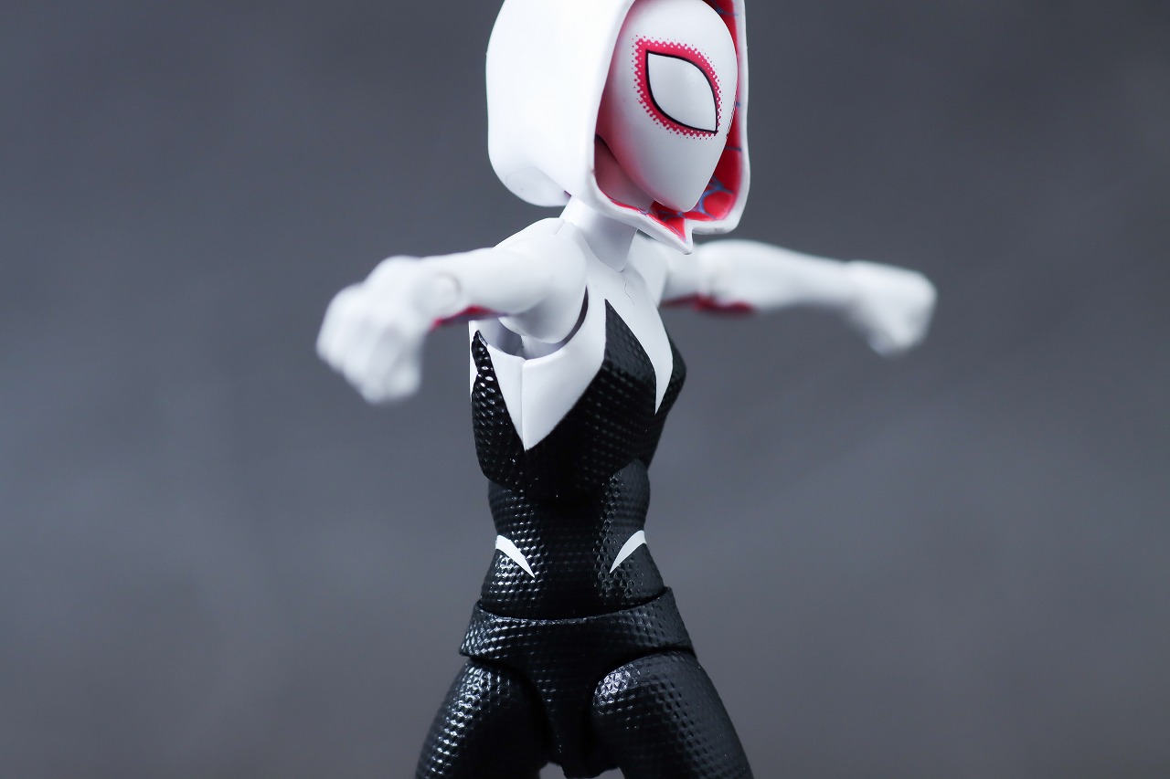 千値練 SVアクション　スパイダー・グウェン　レビュー　可動範囲