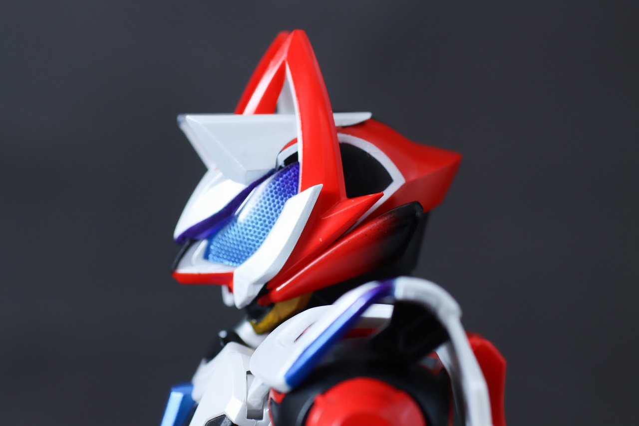 S.H.フィギュアーツ 仮面ライダーギーツ レーザーブーストフォーム レビュー 本体