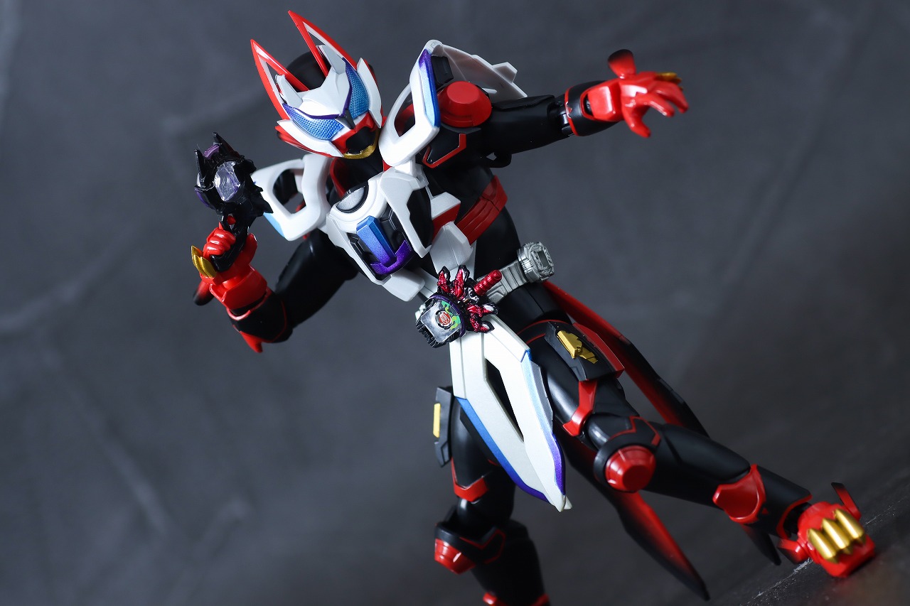 S.H.フィギュアーツ　仮面ライダーギーツ レーザーブーストフォーム　レビュー　アクション