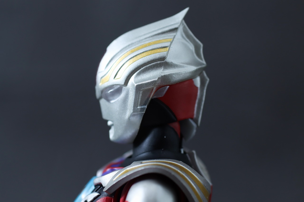 S.H.フィギュアーツ ウルトラマンオーブ スペシウムゼペリオン(ニュージェネレーション スターズVer.) レビュー 本体