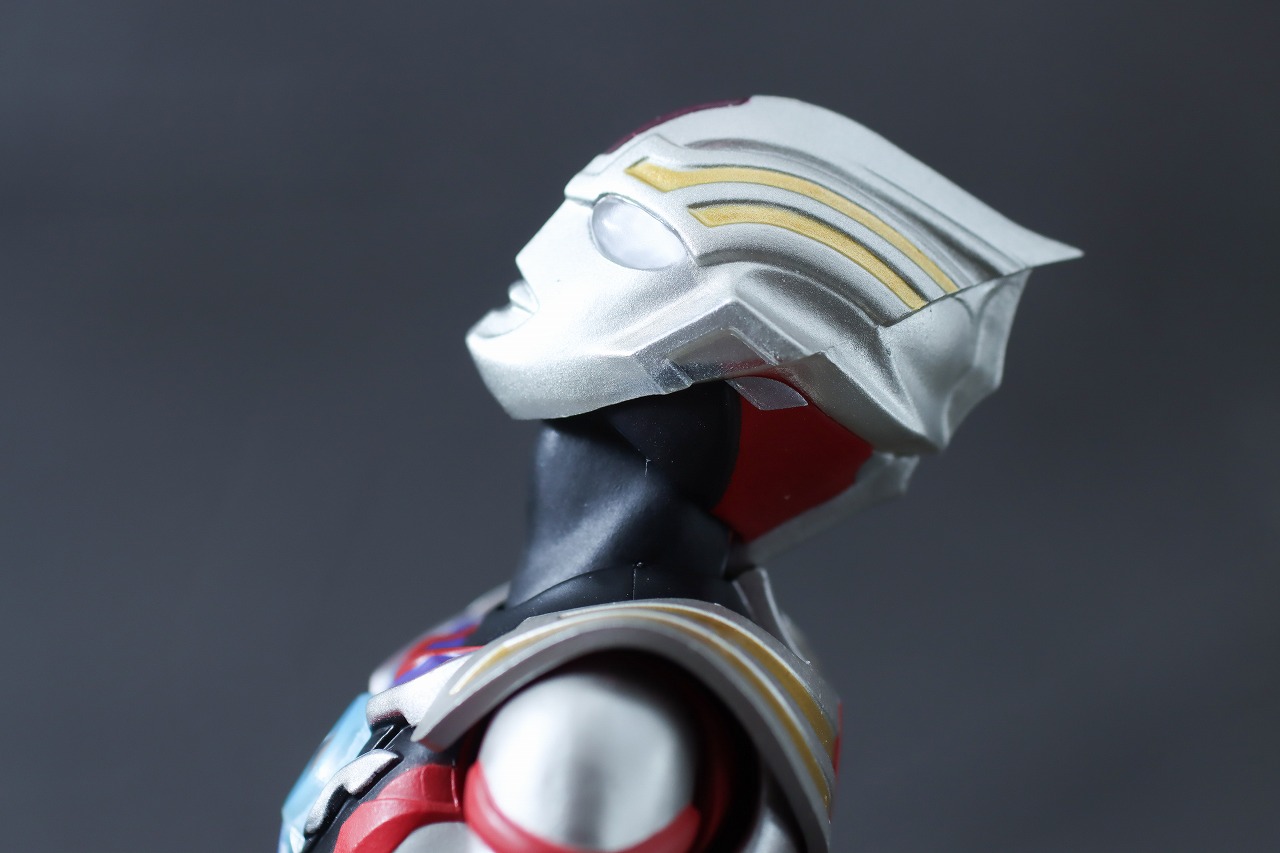 S.H.フィギュアーツ ウルトラマンオーブ スペシウムゼペリオン(ニュージェネレーション スターズVer.) レビュー 可動範囲