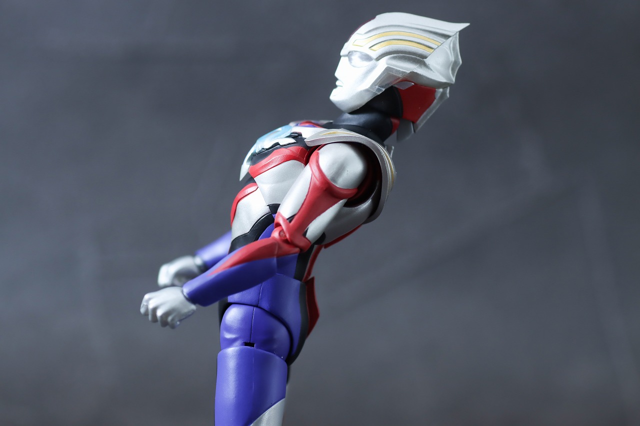 S.H.フィギュアーツ ウルトラマンオーブ スペシウムゼペリオン(ニュージェネレーション スターズVer.) レビュー 可動範囲