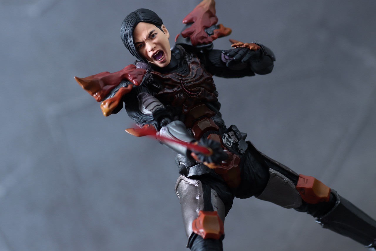 S.H.フィギュアーツ　ジャグラス・ジャグラー（ヘビクラ・ショウタVer.）　レビュー　アクション