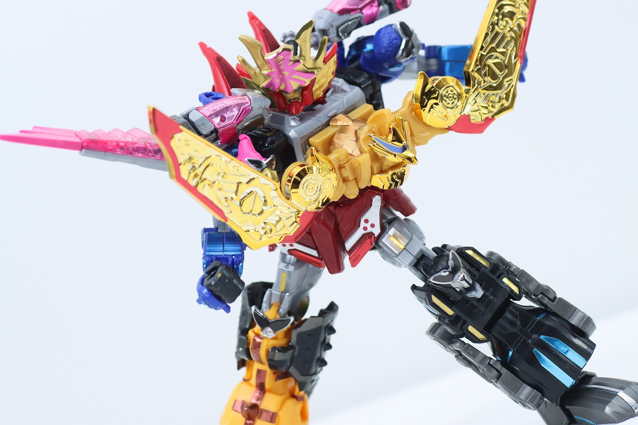 ミニプラ　トラドラオニタイジン極 お祭りメタリックVer.　レビュー　ゴールドンオニタイジン　アクション