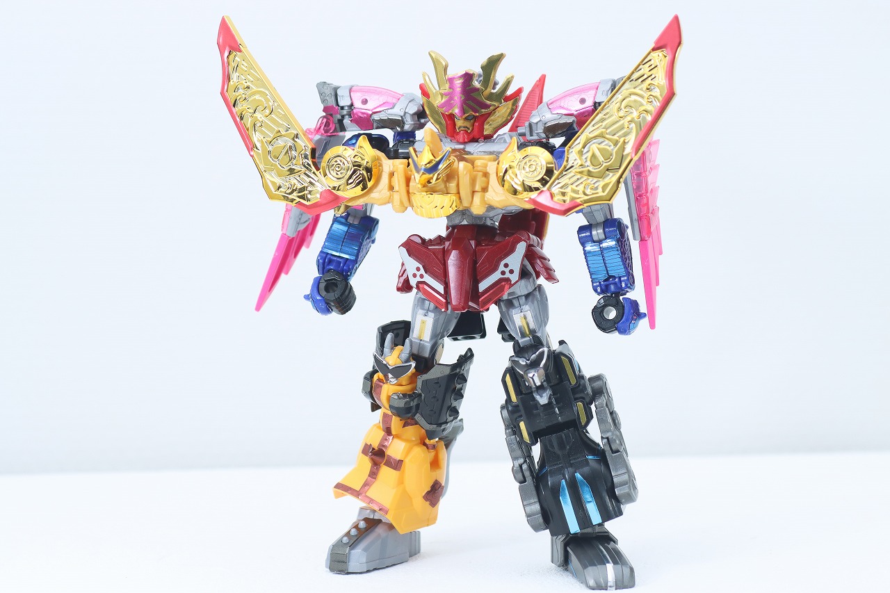 ミニプラ　トラドラオニタイジン極 お祭りメタリックVer.　レビュー　ゴールドンオニタイジン　本体