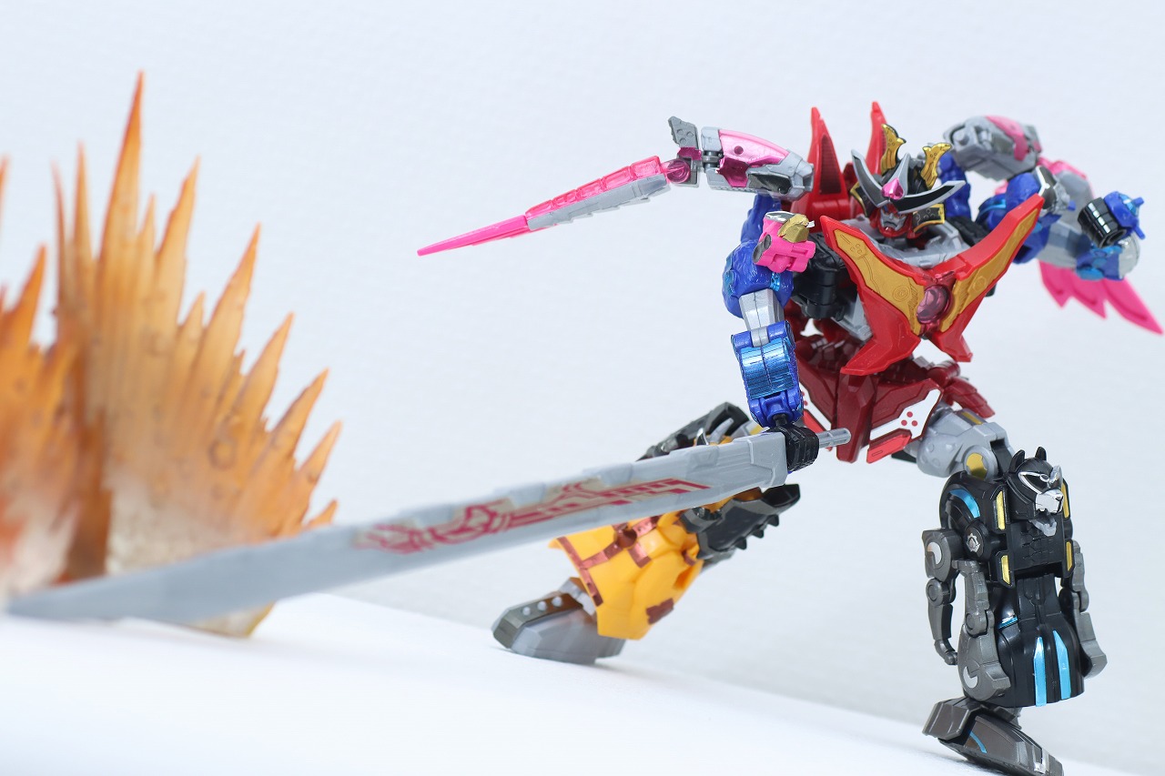 ミニプラ　トラドラオニタイジン極 お祭りメタリックVer.　レビュー　オニタイジン　アクション