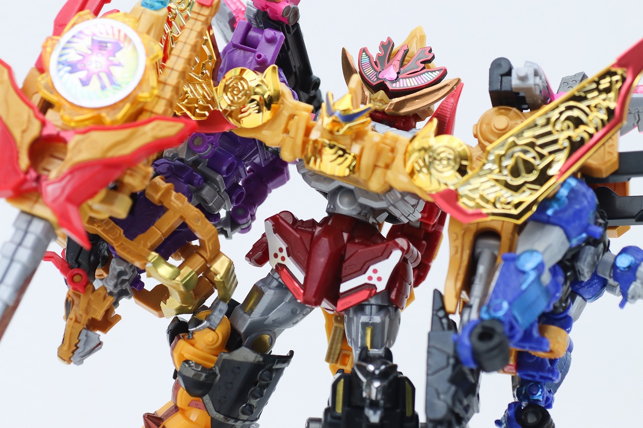 ミニプラ　トラドラオニタイジン極 お祭りメタリックVer.　レビュー　アクション