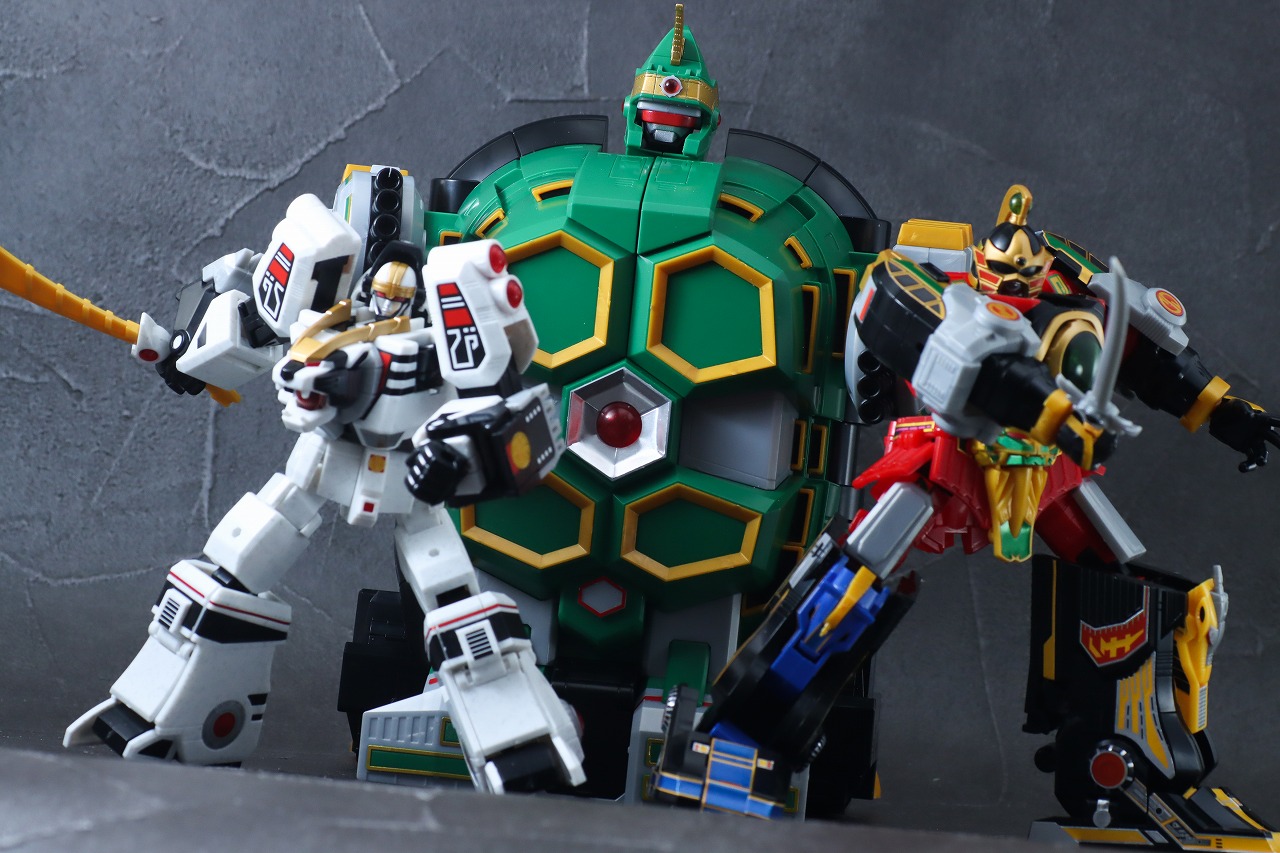 SMP　ダイムゲン　レビュー　超気伝武人　アクション　大連王　ウォンタイガー