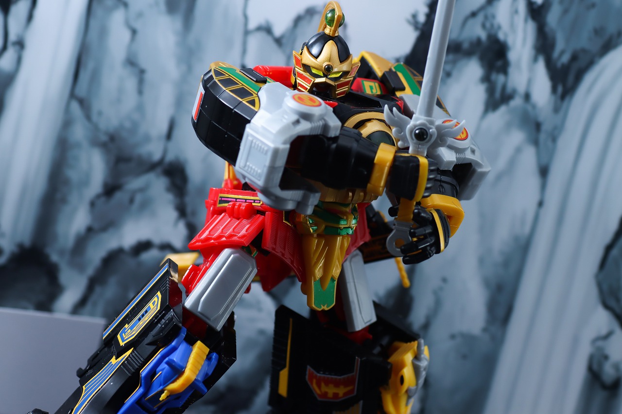 SMP　ダイムゲン　レビュー　超気伝武人　アクション　背景紙　大連王