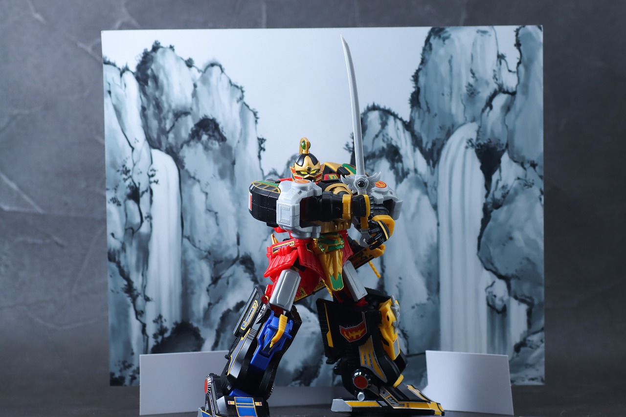 SMP　ダイムゲン　レビュー　超気伝武人　アクション　背景紙　大連王