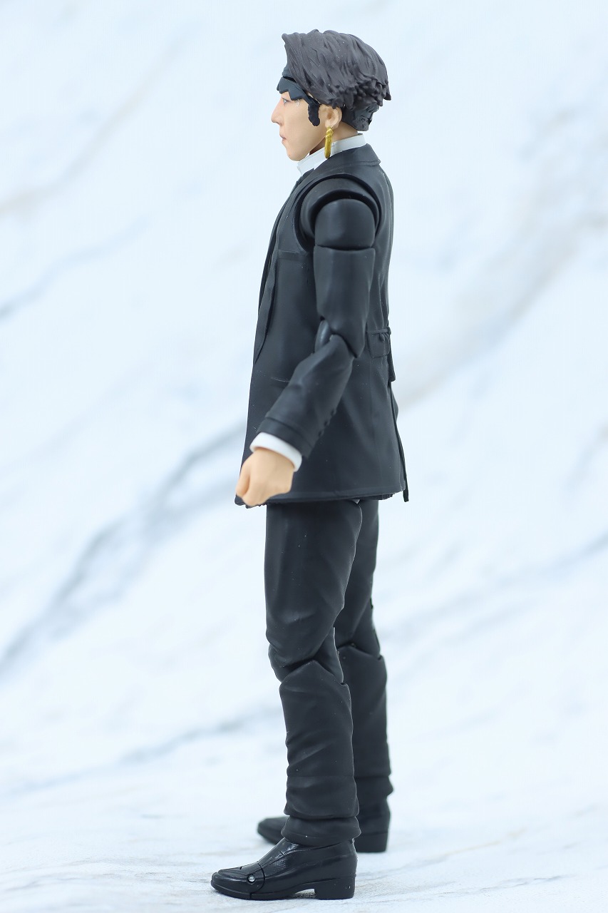 S.H.フィギュアーツ　岸辺露伴（『ルーヴルへ行く』）　レビュー　本体