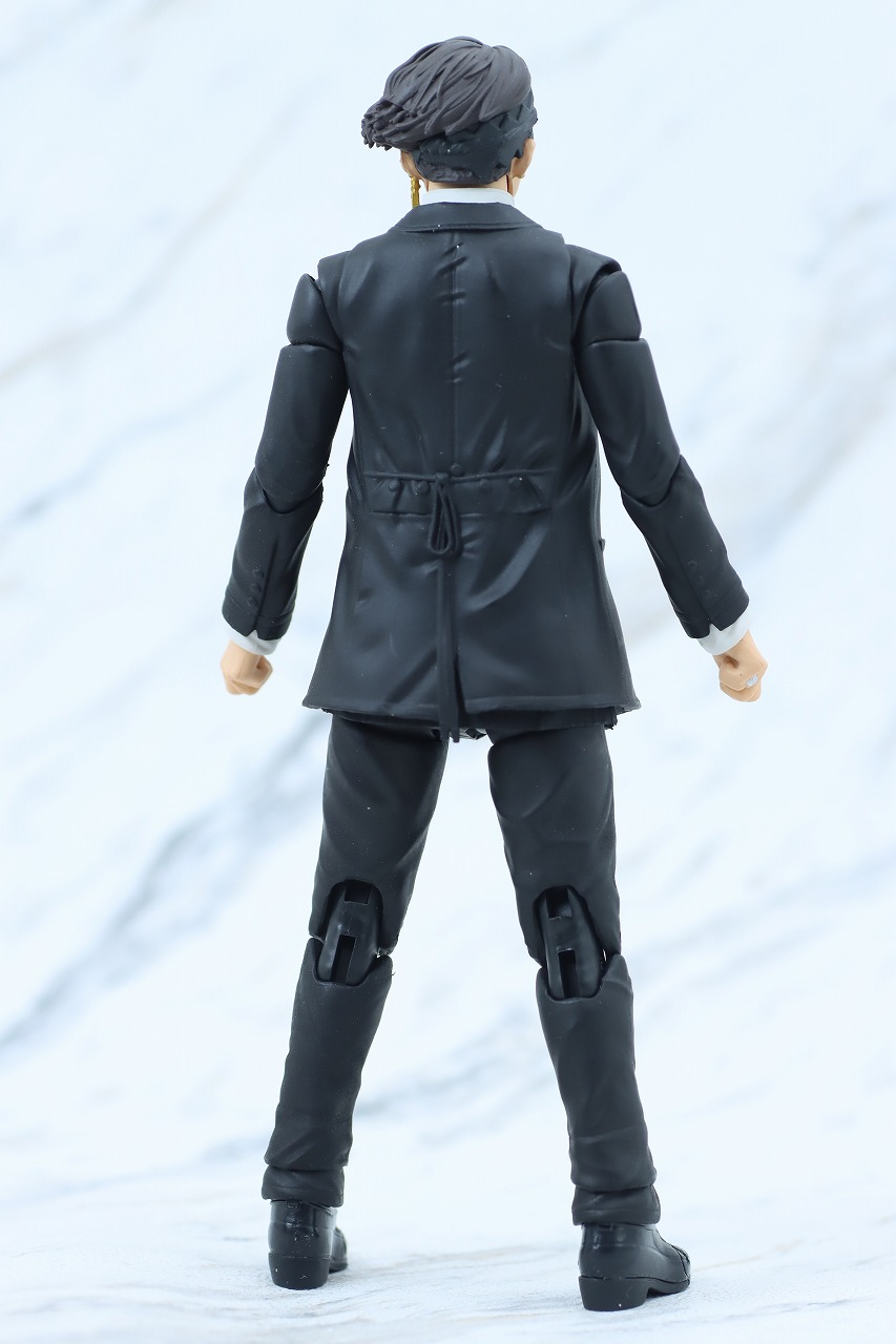 S.H.フィギュアーツ　岸辺露伴（『ルーヴルへ行く』）　レビュー　本体