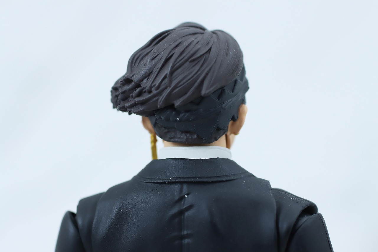 S.H.フィギュアーツ　岸辺露伴（『ルーヴルへ行く』）　レビュー　本体