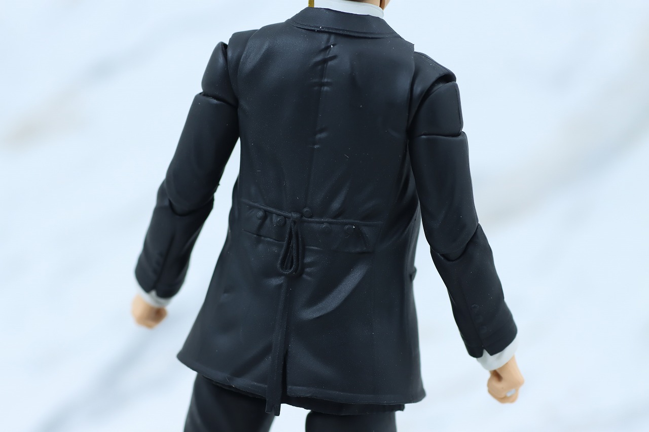 S.H.フィギュアーツ　岸辺露伴（『ルーヴルへ行く』）　レビュー　本体