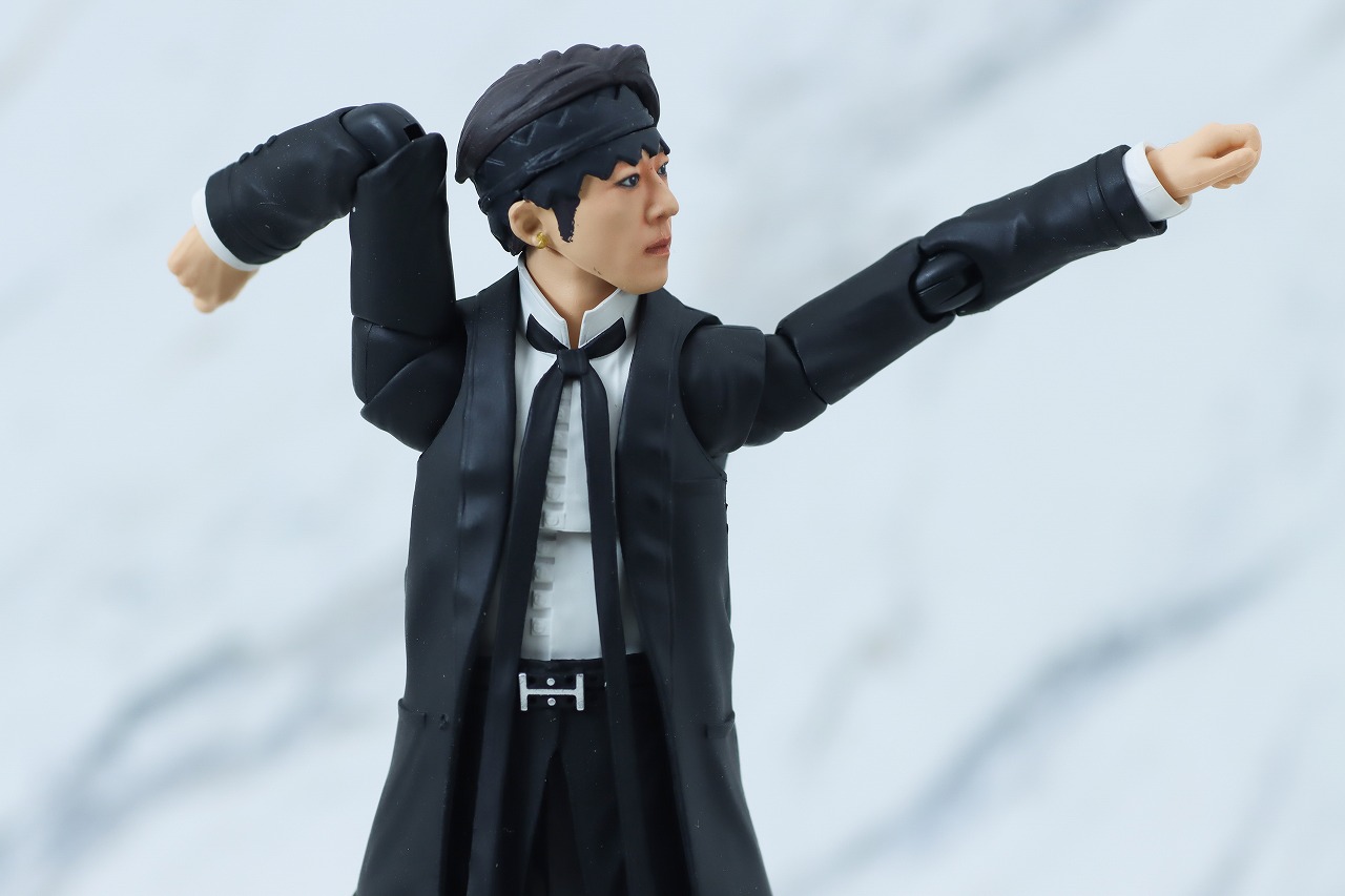 S.H.フィギュアーツ　岸辺露伴（『ルーヴルへ行く』）　レビュー　可動範囲