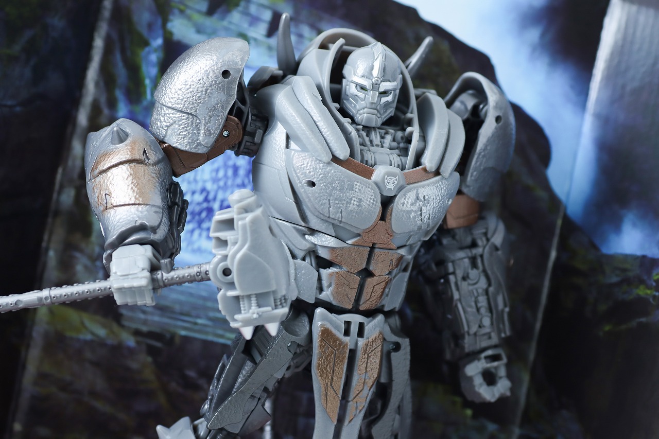 スタジオシリーズ SS-113　ライノックス（『トランスフォーマー／ビースト覚醒』）　レビュー