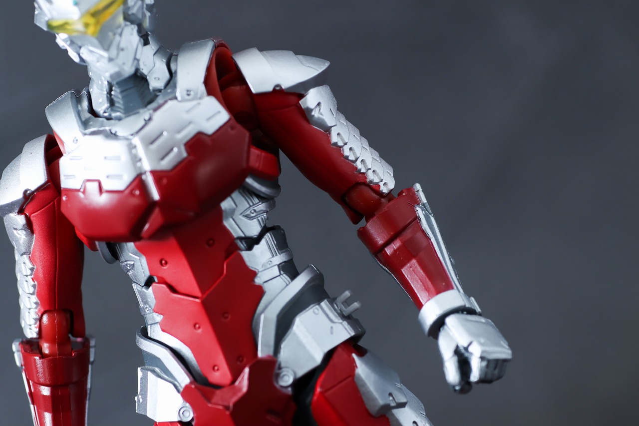 S.H.Figuarts　ULTRAMAN SUIT Ver7 the Animation　レビュー　本体