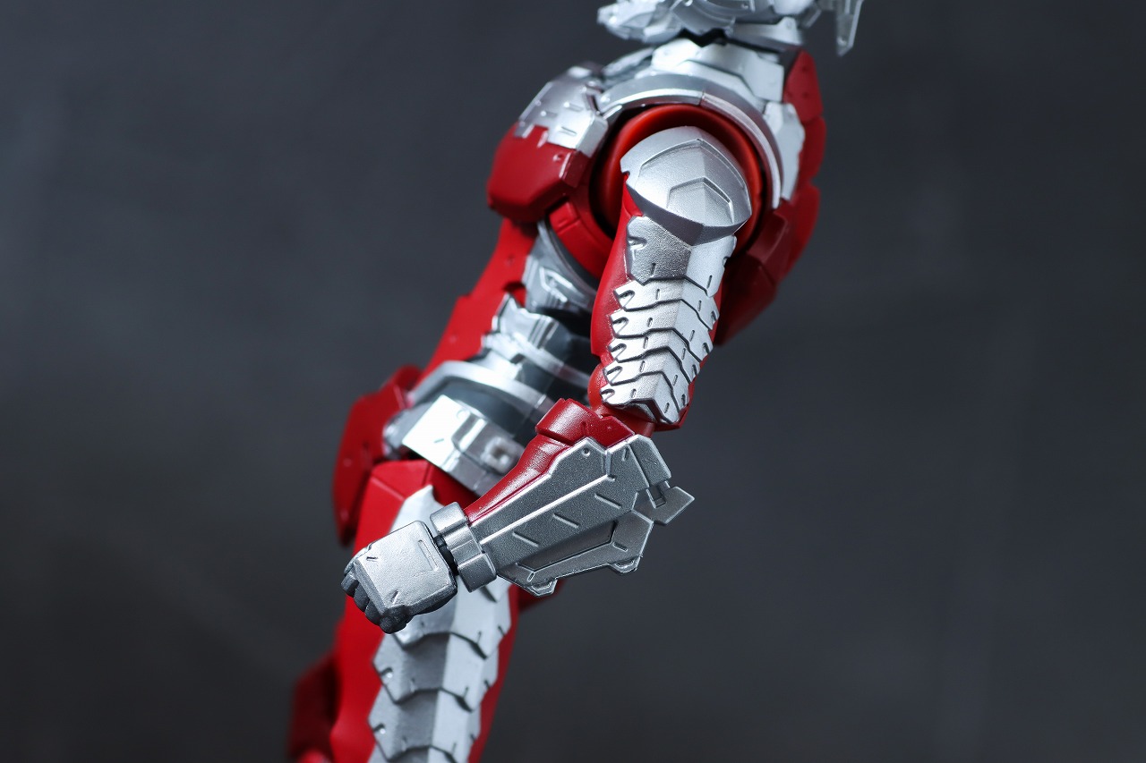 S.H.Figuarts　ULTRAMAN SUIT Ver7 the Animation　レビュー　本体