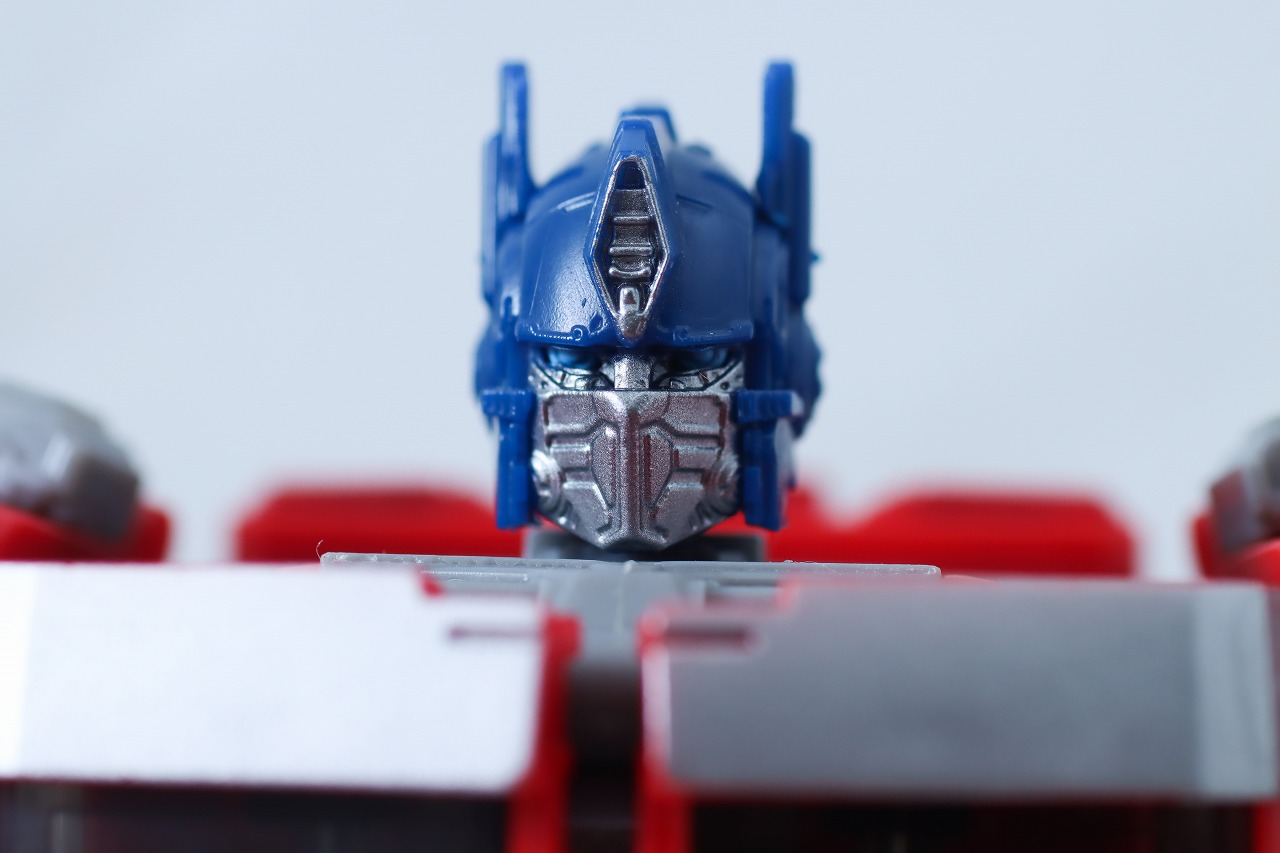 スタジオシリーズ オプティマス・プライム(トランスフォーマー/ビースト覚醒) レビュー 本体