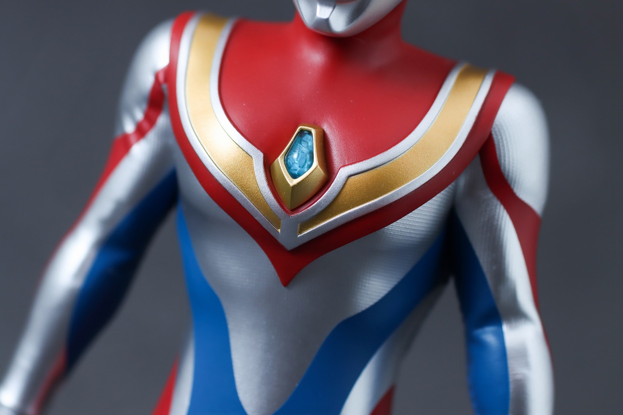 alphamax　ウルトラマンダイナ フラッシュタイプ　レビュー　本体