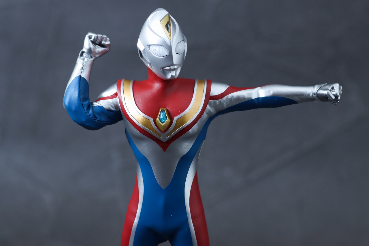 alphamax　ウルトラマンダイナ フラッシュタイプ　レビュー　可動範囲