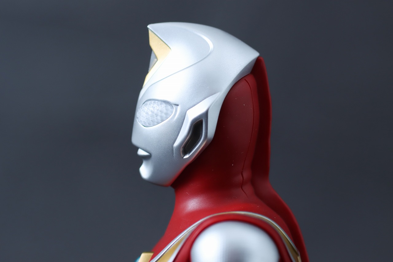 alphamax　ウルトラマンダイナ フラッシュタイプ　レビュー　可動範囲