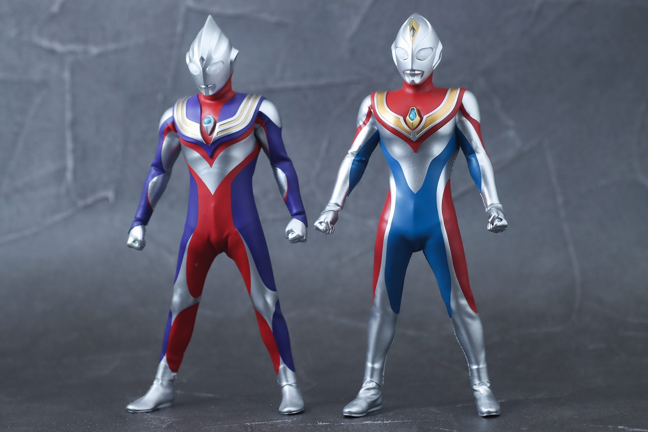 alphamax　ウルトラマンダイナ フラッシュタイプ　レビュー　本体　ウルトラマンティガ　比較