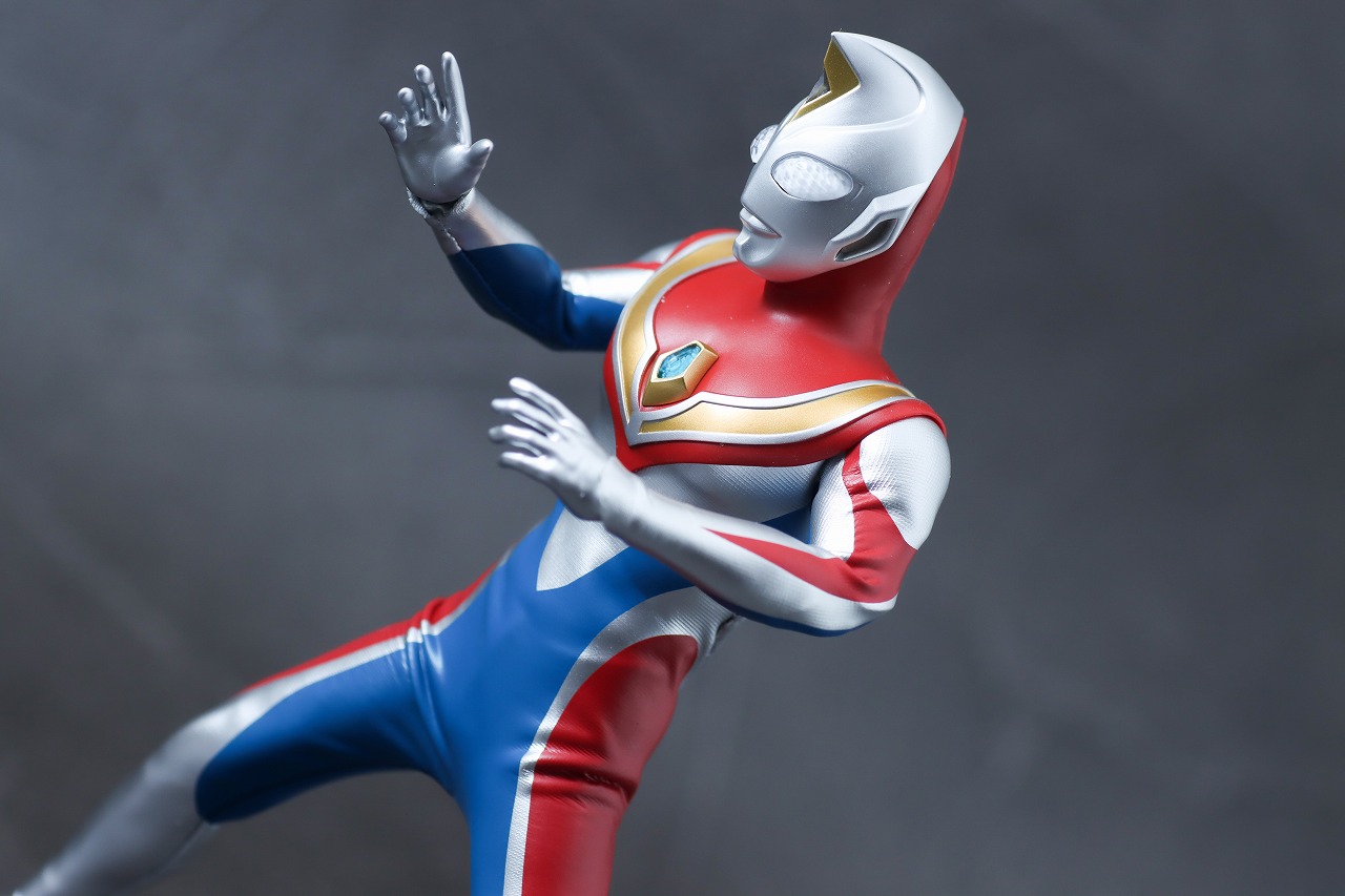 alphamax　ウルトラマンダイナ フラッシュタイプ　レビュー　アクション