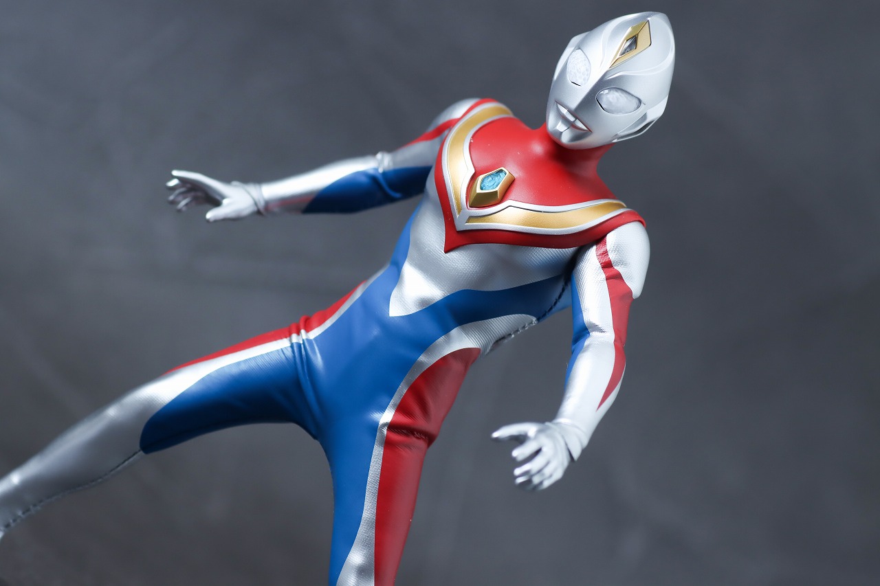 alphamax　ウルトラマンダイナ フラッシュタイプ　レビュー　アクション