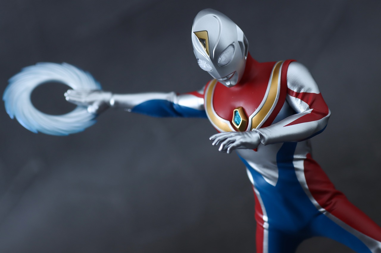 alphamax　ウルトラマンダイナ フラッシュタイプ　レビュー　アクション