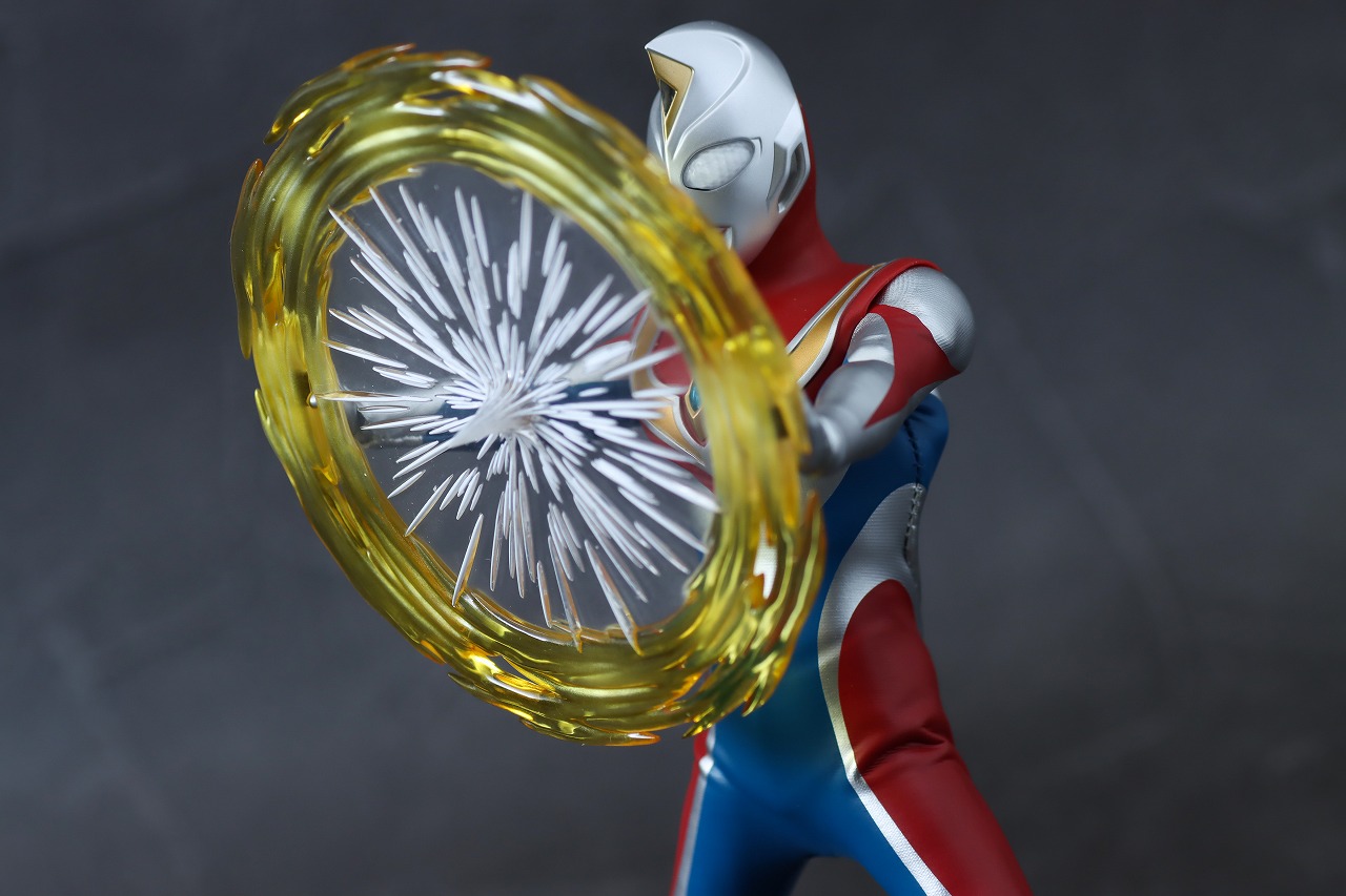 alphamax　ウルトラマンダイナ フラッシュタイプ　レビュー　アクション