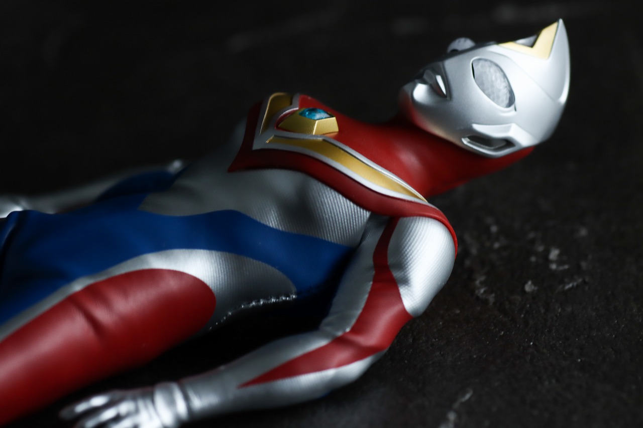 alphamax　ウルトラマンダイナ フラッシュタイプ　レビュー　アクション