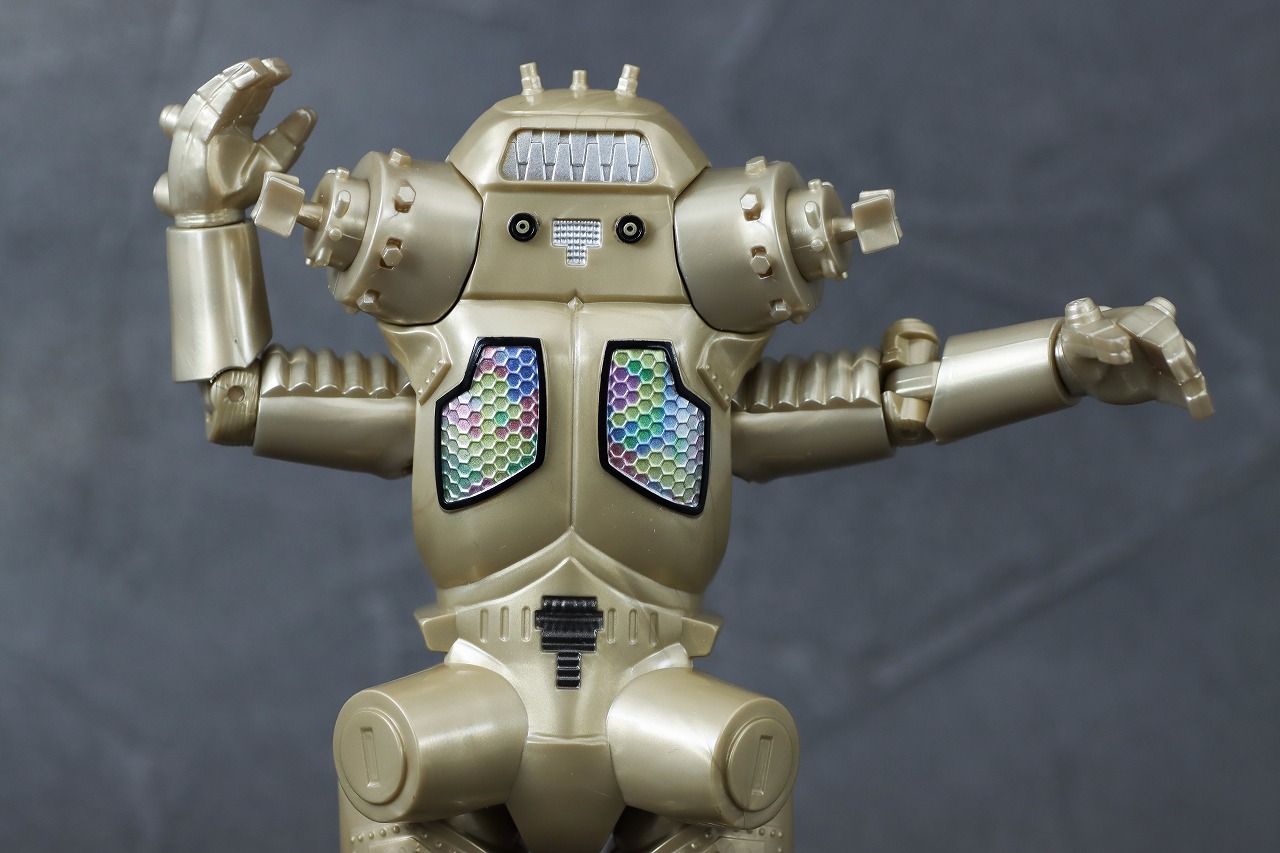 ウルトラアクションフィギュア　キングジョー　レビュー　可動範囲