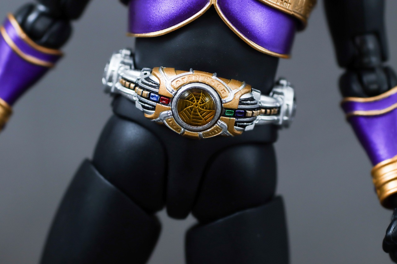 S.H.フィギュアーツ 真骨彫製法　仮面ライダークウガ ライジングタイタンフォーム　レビュー　本体