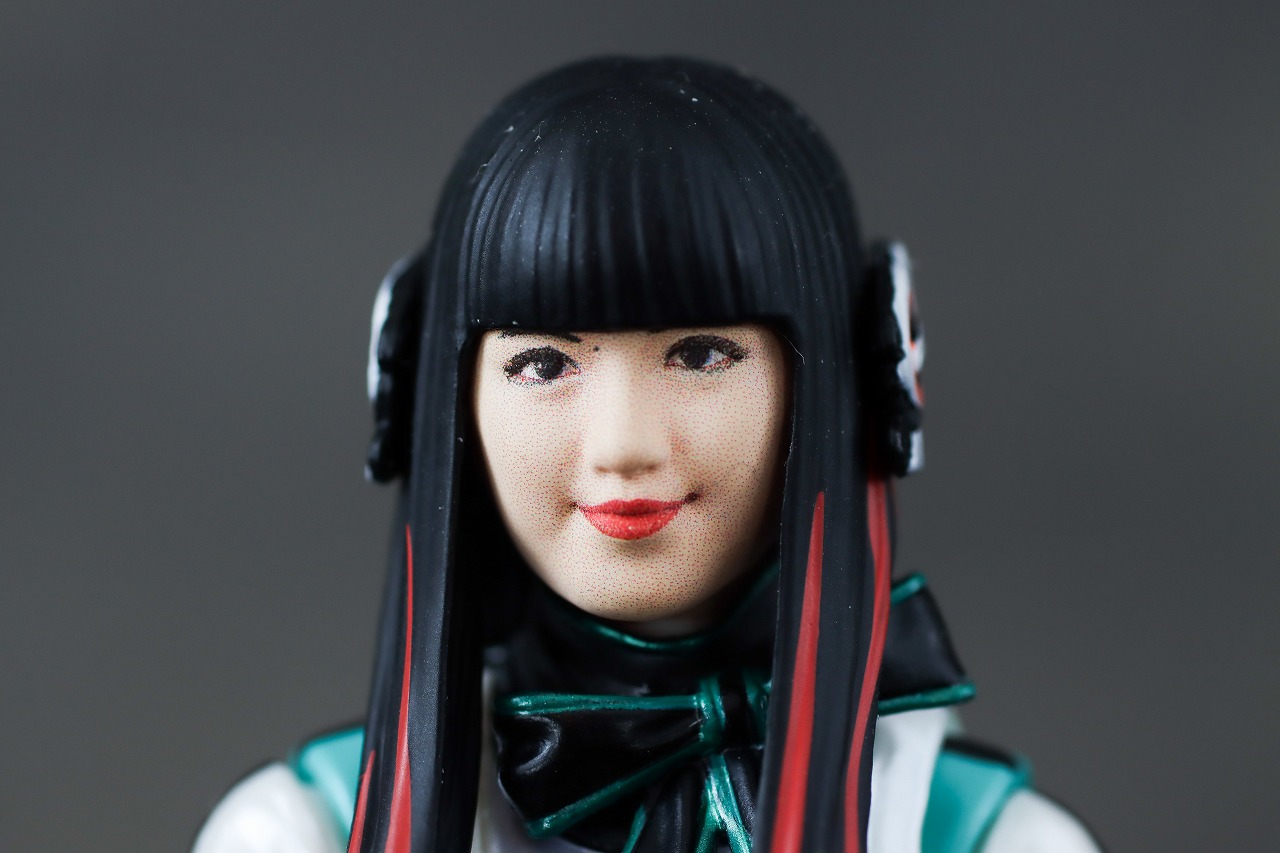 S.H.フィギュアーツ　アズ　レビュー　本体