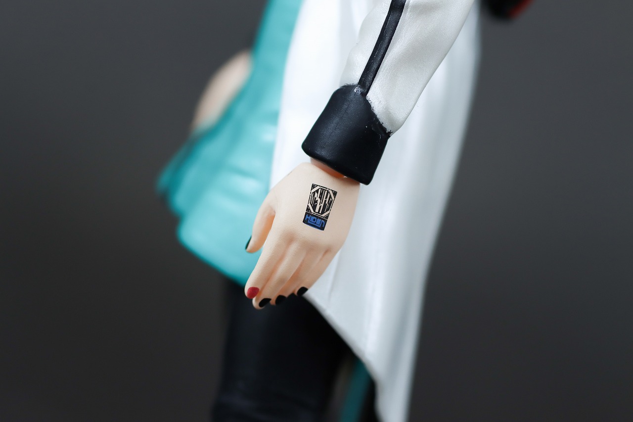 S.H.フィギュアーツ　アズ　レビュー　本体