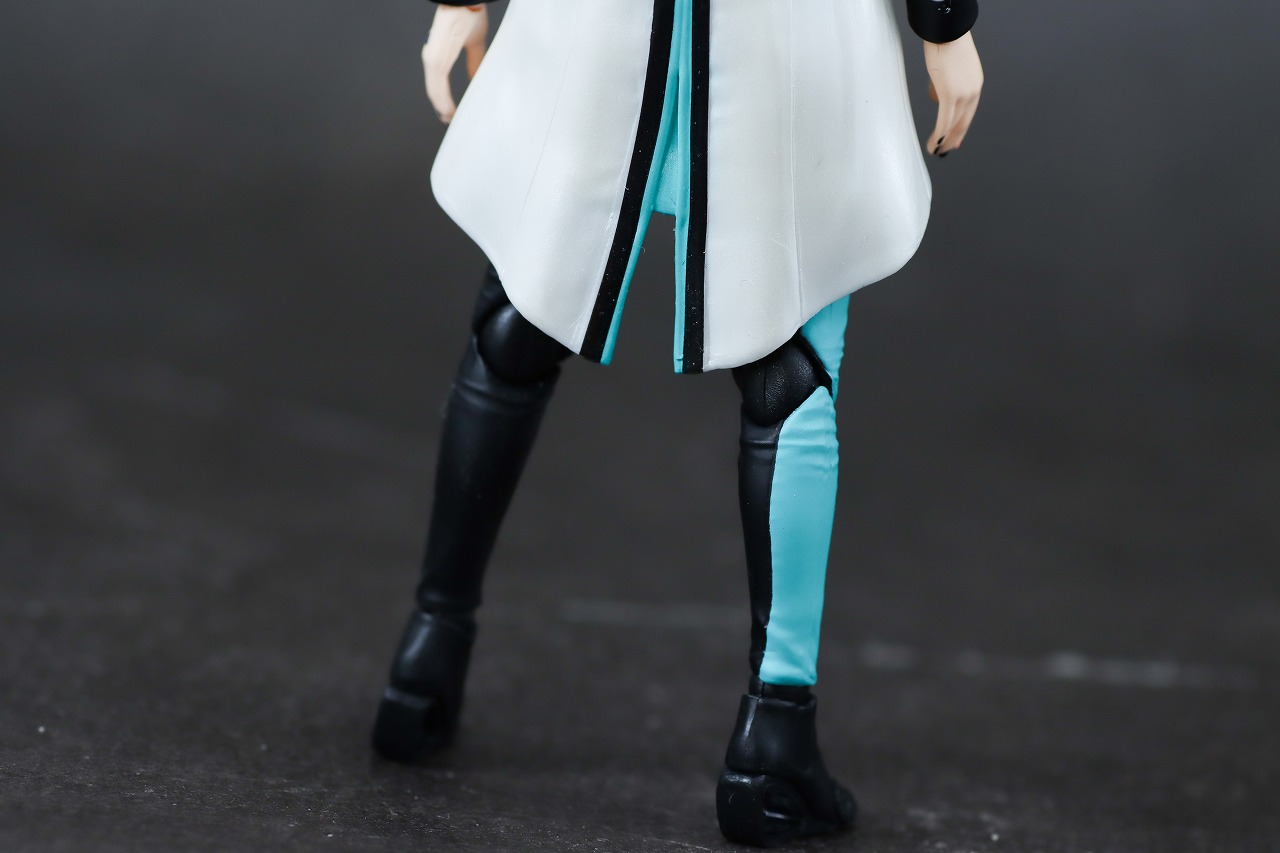 S.H.フィギュアーツ　アズ　レビュー　本体