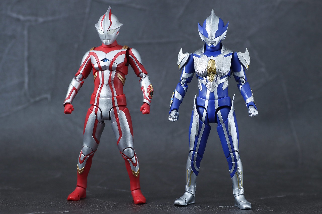 S.H.フィギュアーツ　ハンターナイトツルギ　レビュー　本体　ウルトラマンメビウス　比較