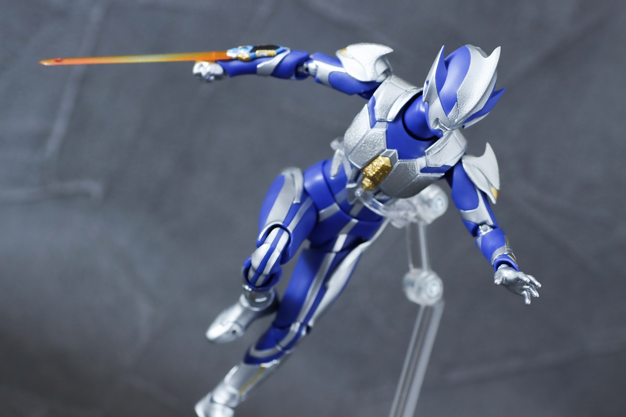 S.H.フィギュアーツ　ハンターナイトツルギ　レビュー　アクション