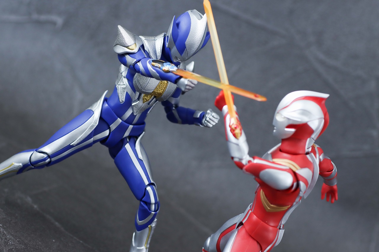 S.H.フィギュアーツ　ハンターナイトツルギ　レビュー　アクション　ウルトラマンメビウス