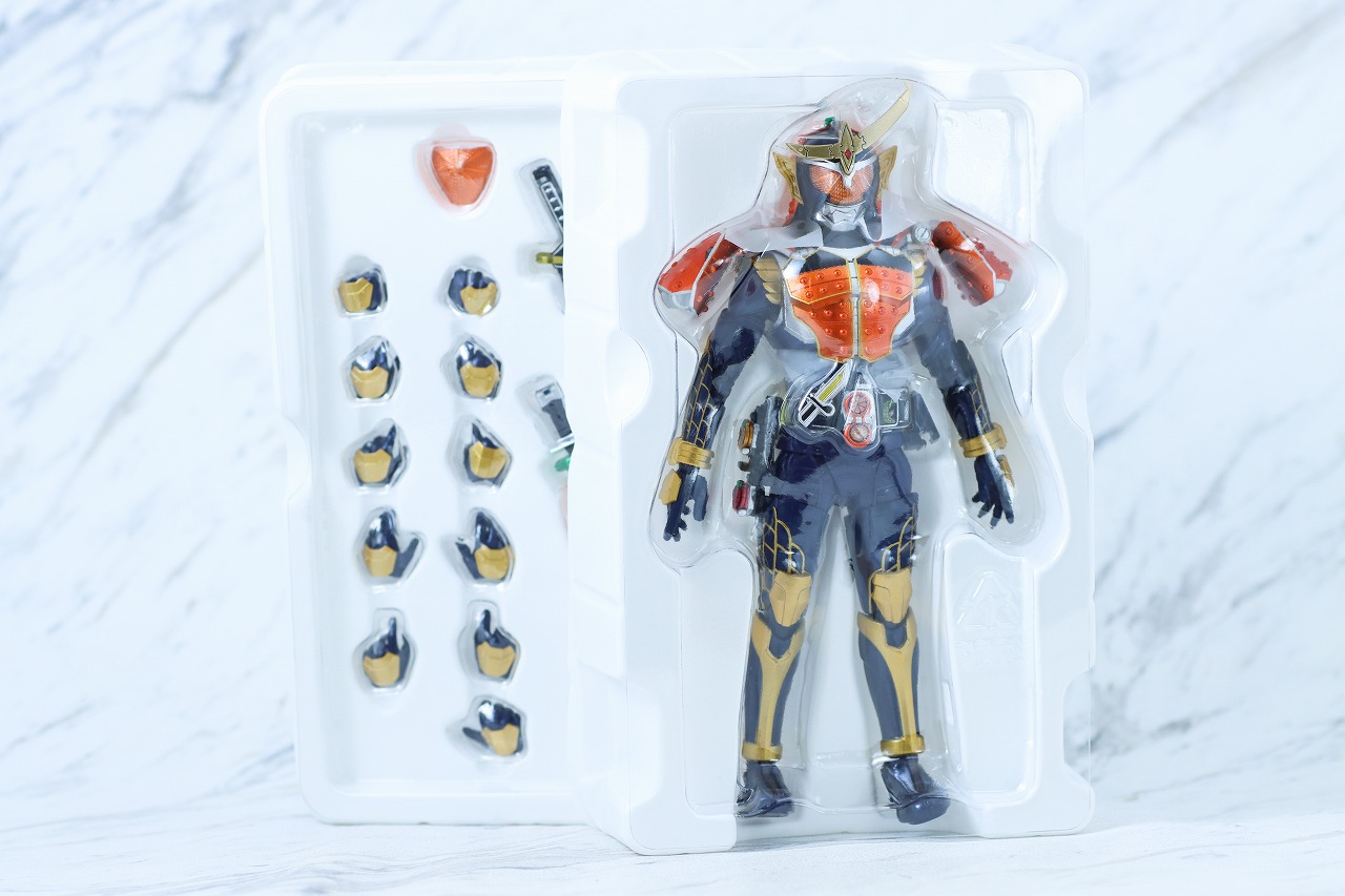 S.H.フィギュアーツ 真骨彫製法　仮面ライダー鎧武 オレンジアームズ　レビュー　パッケージ